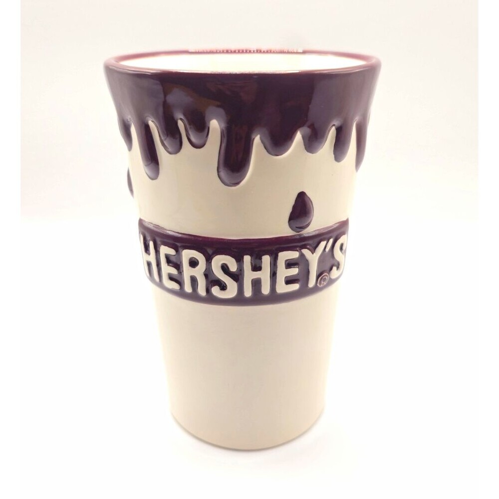 Hershey's Ceramic Cup White & Brown Chocolate Drip Design Candy & Nuts Theme
